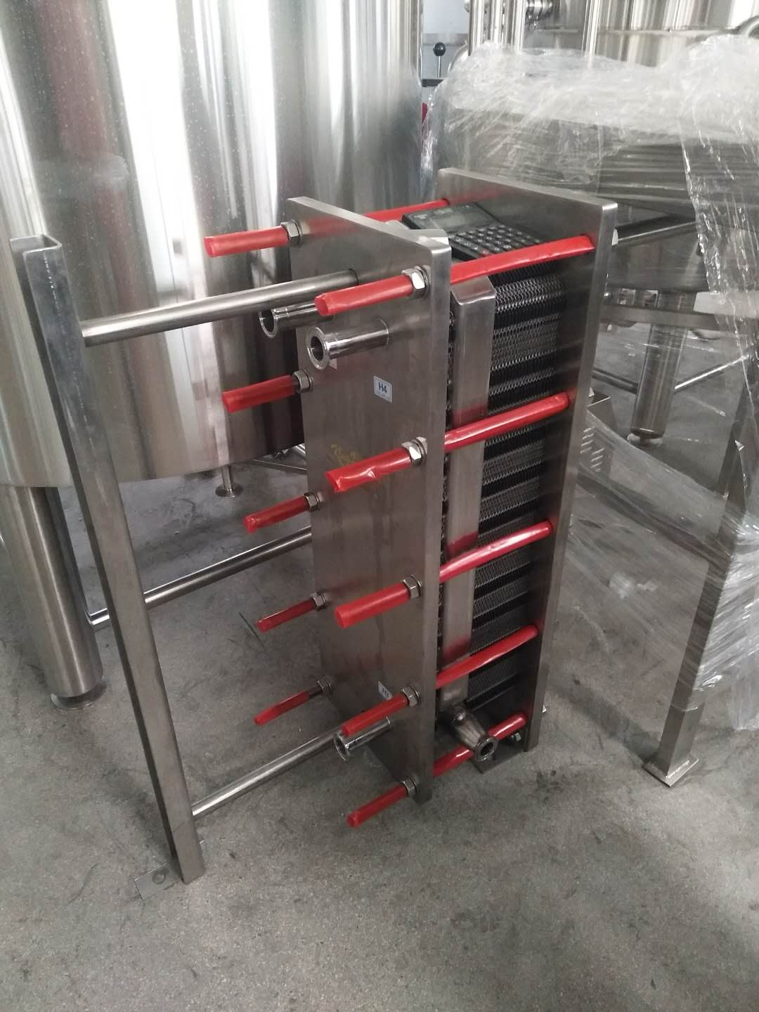 Poland 500L automatic / manual  high quality microbrewery of SUS304 316 from China factory W1